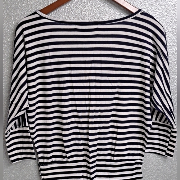 Living Doll Striped Shirt   Size M - Picture 7 of 8